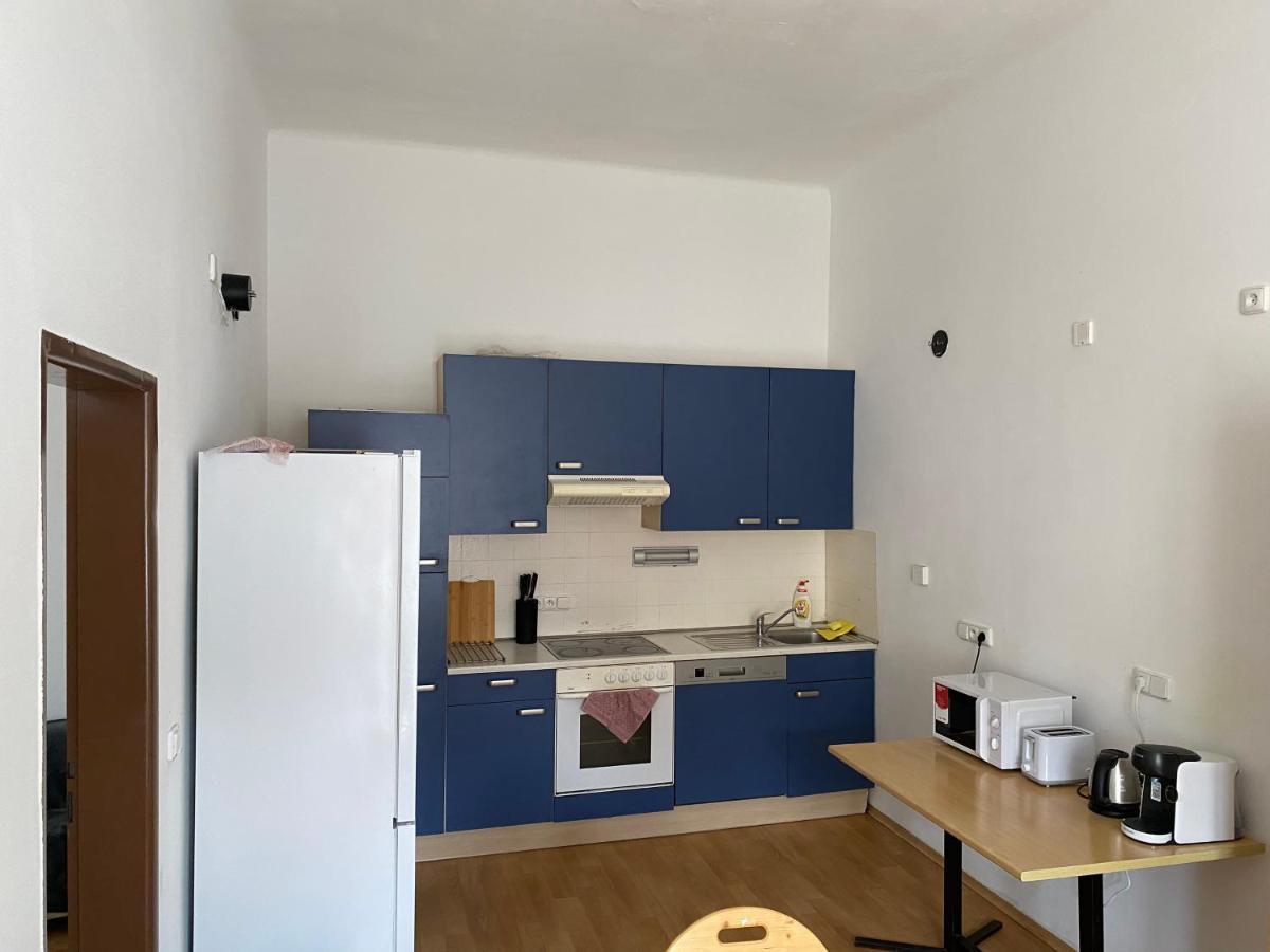 Hradec Králové Apartments Tomkova מראה חיצוני תמונה